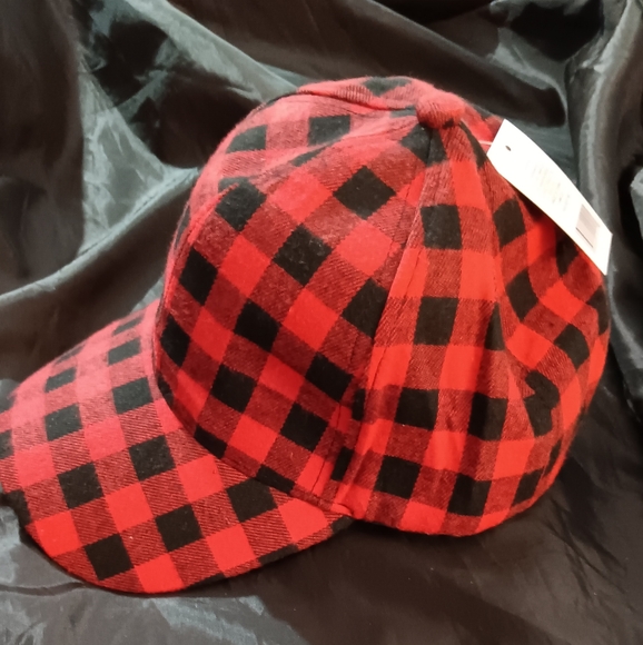Other - Buffalo Plaid Cap (NWT)